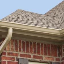 Reasons To Hire A Gutter Cleaning Service thumbnail