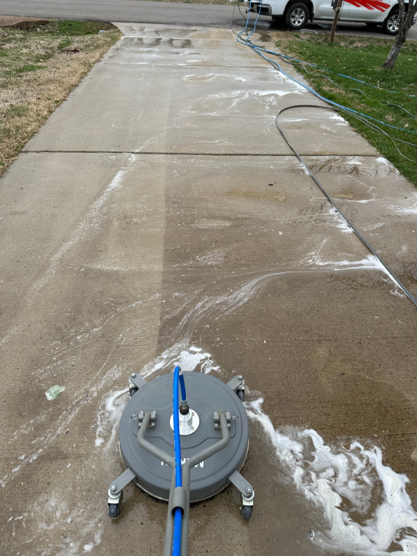 Driveway Cleaning in Brentwood, TN